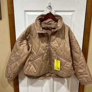 All In Motion Lightweight Packable Jacket – NWT – Size XXL